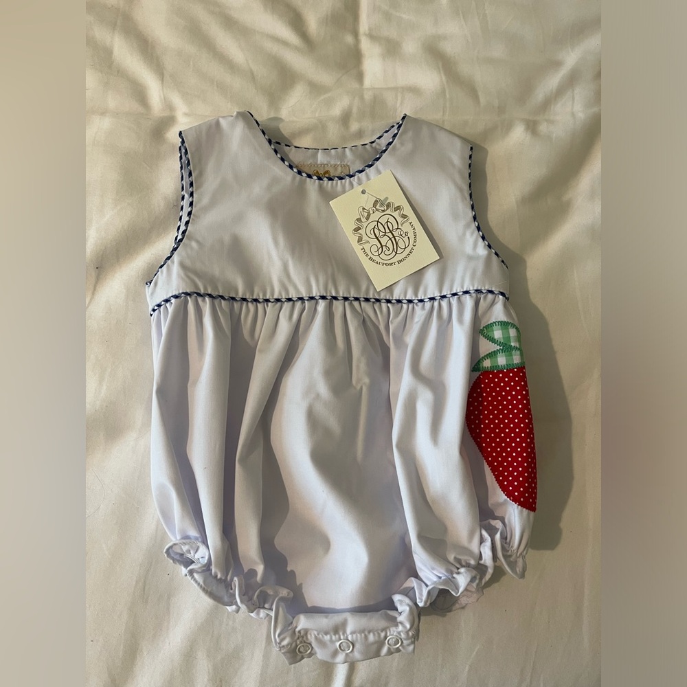 NWT Beaufort bonnet company brooksy bubble in Strawberry